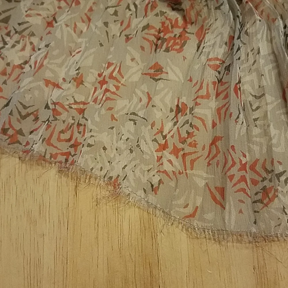 Elie Tahari silk pleated ruffle v-neck floral camisole Small - Picture 9 of 9